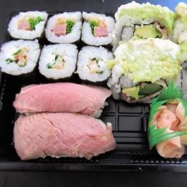 Wasabi Running Sushi & Wok Restaurant - Szépvölgyi út, Budapest - Étel/ital