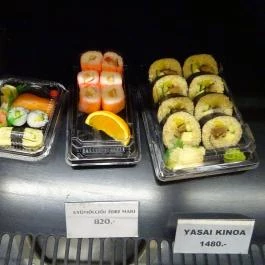 Wasabi Running Sushi & Wok Restaurant - MOM Park Budapest - Étel/ital