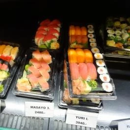 Wasabi Running Sushi & Wok Restaurant - MOM Park Budapest - Étel/ital