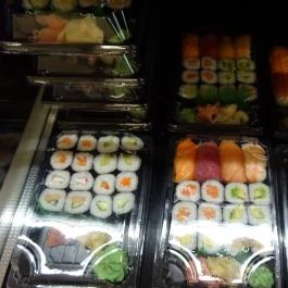 Wasabi Running Sushi & Wok Restaurant - MOM Park Budapest - Étel/ital
