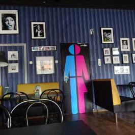 Why Not Café & Bar Budapest - Belső