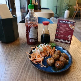 Wokzilla Sushi & Wok Bar Budapest - Étel/ital
