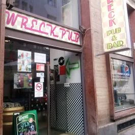 Wreck Pub, Budapest - Külső kép