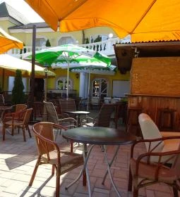 Y Cocktail Bar & Club