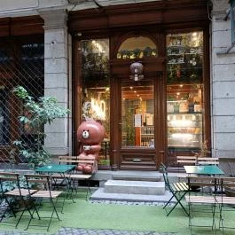 Yaku Café Budapest - Külső kép