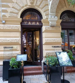 Yama Étterem