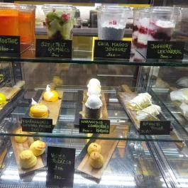 Yellow Bistro & Bar - Danubius Hotel Helia Budapest - Étel/ital