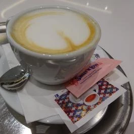 Yellow Bistro & Bar - Danubius Hotel Helia Budapest - Étel/ital