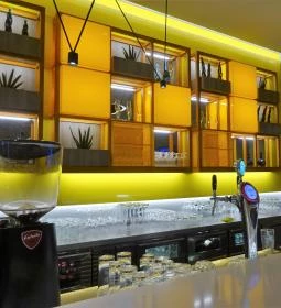 Yellow Bistro & Bar - Danubius Hotel Helia