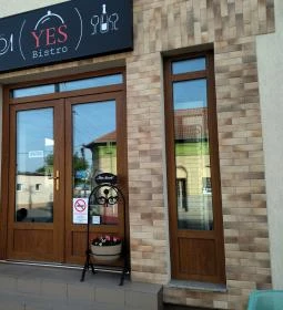 Yes Bistro
