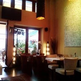 Yiddishe Mamma Mia Étterem, Budapest - Belső