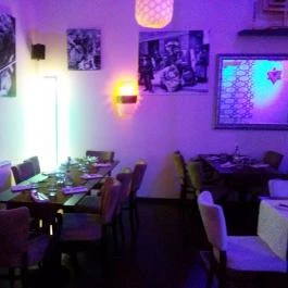 Yiddishe Mamma Mia Étterem, Budapest - Belső