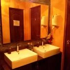 Yiddishe Mamma Mia Étterem Budapest - Mosdó