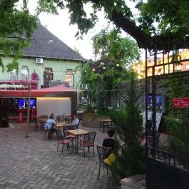 Ypsilon Café Budapest - Külső kép