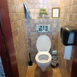 Yugo Resto bar Budapest - Mosdó