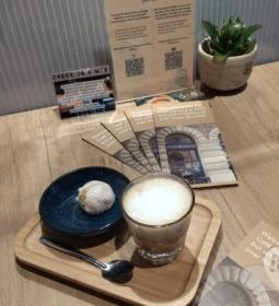 Zaj Stúdió & Café