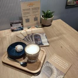 Zaj Stúdió & Café Budapest - Étel/ital