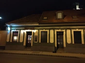 Zaki-Zug Söröző Esztergom