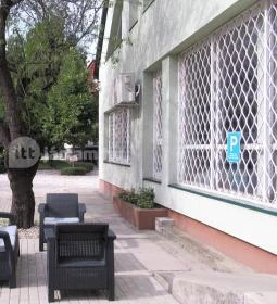 Zelenák Sütiház - Gitár utca