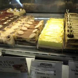 Zila Kávéház, Étterem & Cukrászda Budapest - Étel/ital
