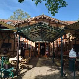 Zila Kávéház, Étterem & Cukrászda Budapest - Külső kép