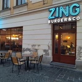 Zing Burger Székesfehérvár - Külső kép