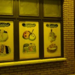 Zöldházak Fagyizó és Cukrászda, Cegléd - Külső kép