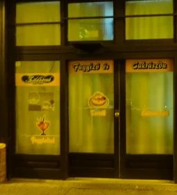 Zöldházak Fagyizó és Cukrászda