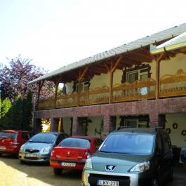 Zöldlugas Panzió és Étterem Balatonlelle - Külső kép