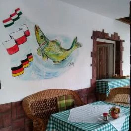 Zöldlugas Panzió és Étterem Balatonlelle - Külső kép