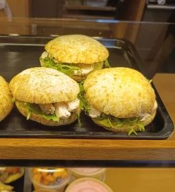 Zoli's Café Bakery