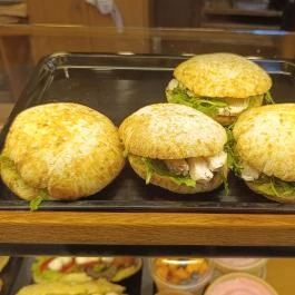 Zoli's Café Bakery Budapest - Étel/ital
