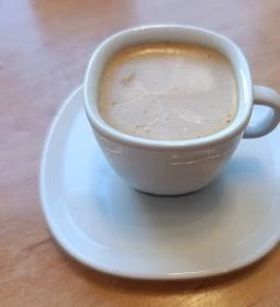 Zoli's Café Bakery