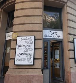 Zoli's Café Bakery