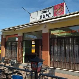 Zóna Büfé Makó - Külső kép