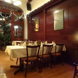 Aqua Villa étterme, Eger - Belső