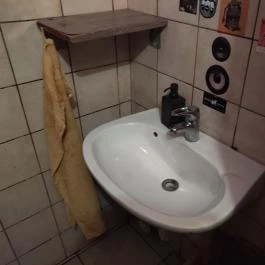 Zsír (Fővárosi Kulipintyó) Budapest - Mosdó