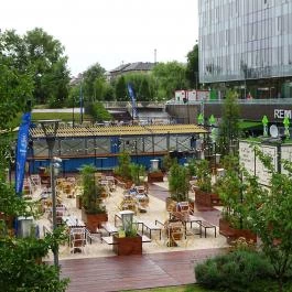 Zsiráf Sörkert Budapest - Külső kép