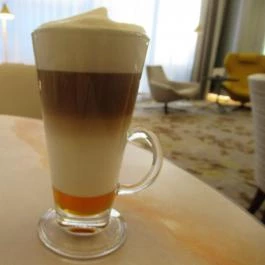 Zsolnay Kávéház Budapest - Étel/ital