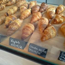 Zümmögô Pékség & Kávézó Budapest - Étel/ital