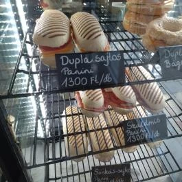 Zümmögô Pékség & Kávézó Budapest - Étel/ital