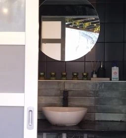 Zümmögô Pékség & Kávézó