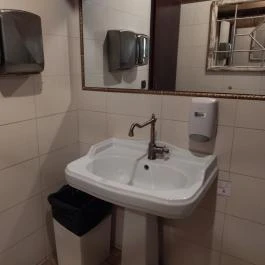 Zusi Budapest - Mosdó