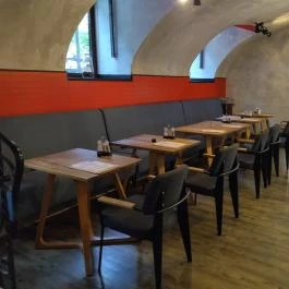 Zusi Budapest - Belső