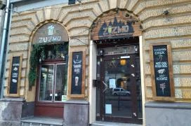 Zuzmó Kocsma Budapest