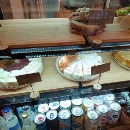 Zuzu Cafe & Bakery Budapest - Étel/ital