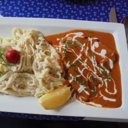 Tornácos Panzió Hegykő - Vendéglátás