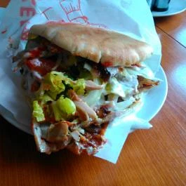 Mardini Grill Bar Budapest - Étel/ital