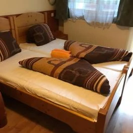 Hungária Panzió, Miskolctapolca - Szobák