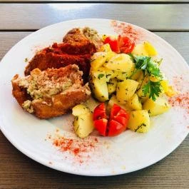 Komló Hotel Gyula - Vendéglátás